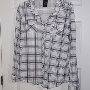 Suzy Shier plaid blouse